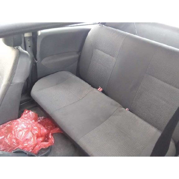 opel corsa c del año 2002