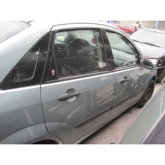 ford focus berlina (cak) del año 2000