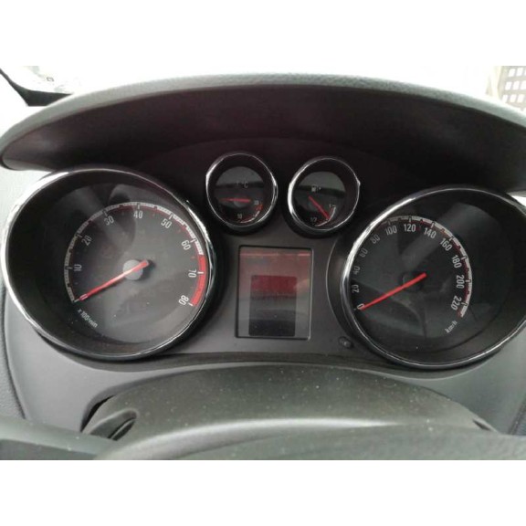 opel meriva b del año 2012