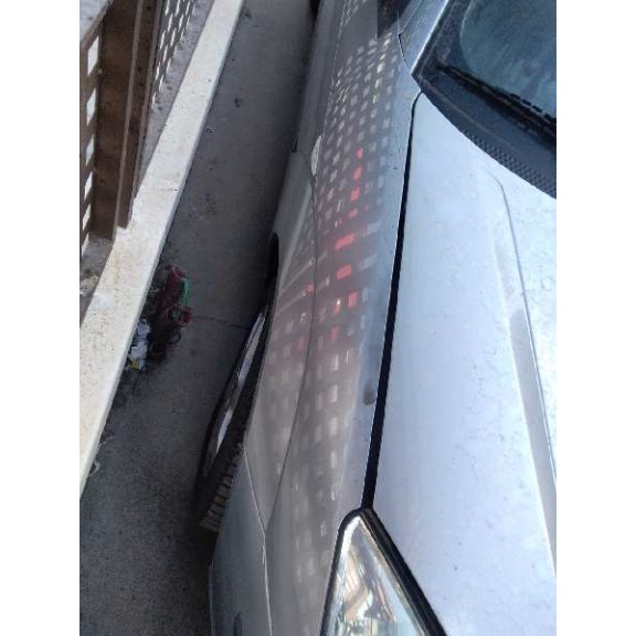 ford focus berlina (cak) del año 2004