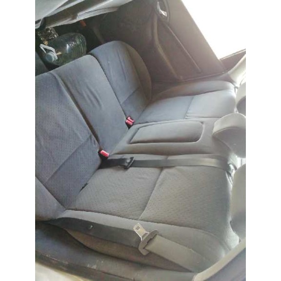 ford focus berlina (cak) del año 2002