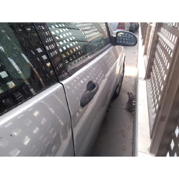 ford focus berlina (cak) del año 2004