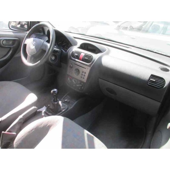 opel corsa c del año 2002