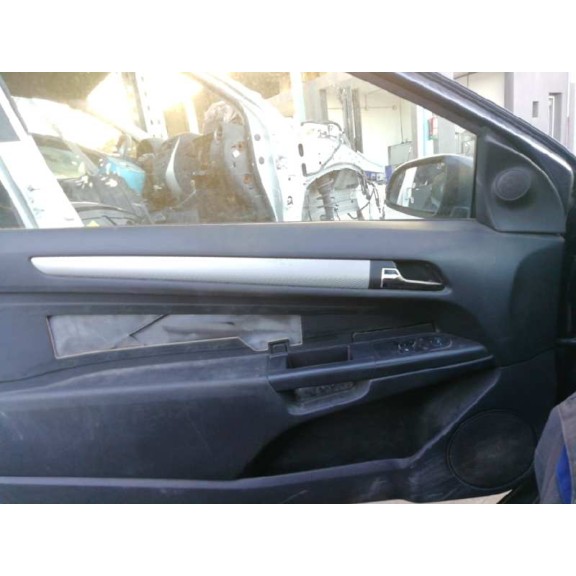 opel astra gtc del año 2006