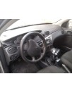 ford focus berlina (cak) del año 2004