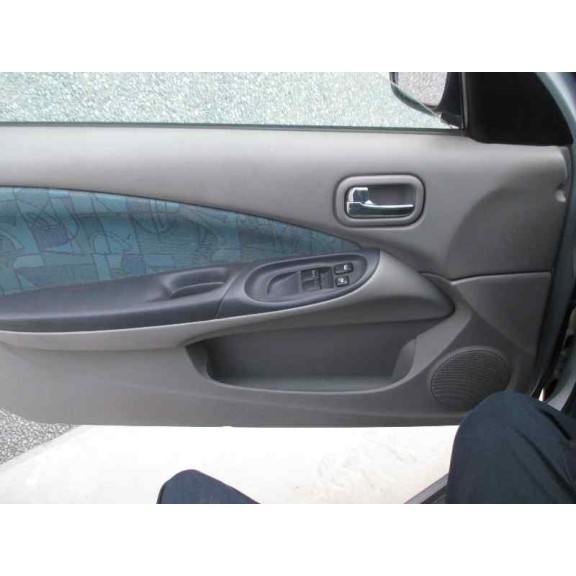 nissan almera (n16/e) del año 2002