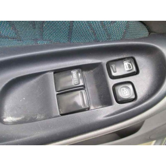 nissan almera (n16/e) del año 2002