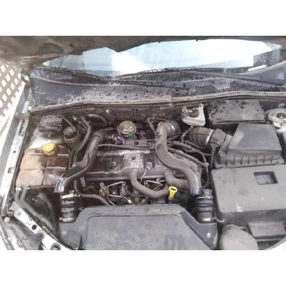 ford focus berlina (cak) del año 2004