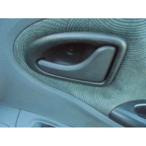 renault megane i berlina hatchback (ba0) del año 1996