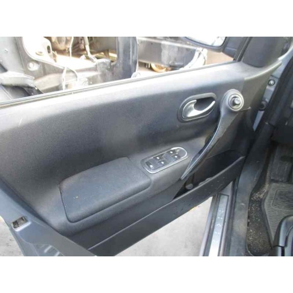 renault megane ii classic berlina del año 2004