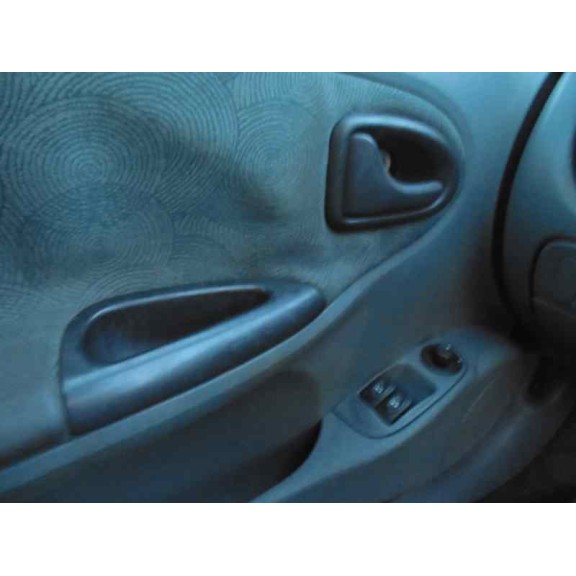 renault megane i berlina hatchback (ba0) del año 1996