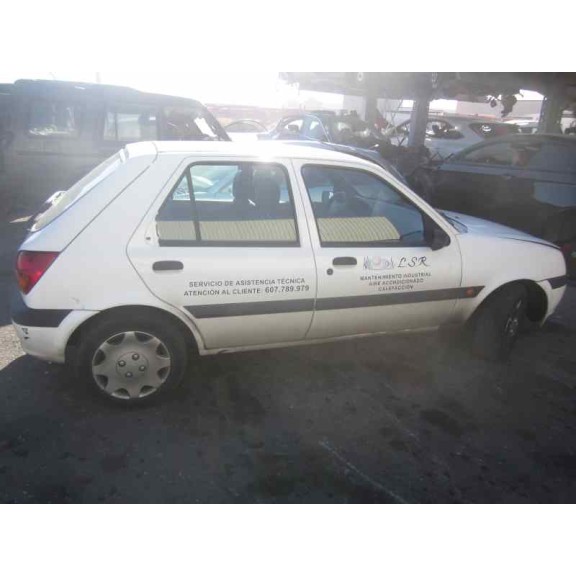 ford fiesta berlina (dx) del año 2000