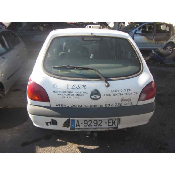 ford fiesta berlina (dx) del año 2000