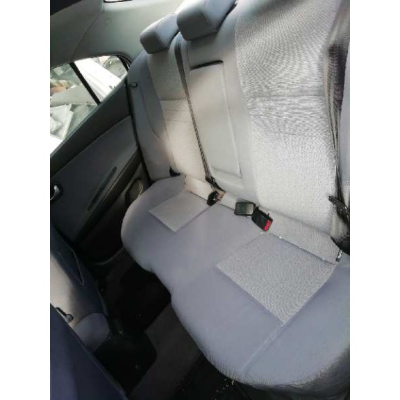 nissan primera berlina (p12) del año 2002