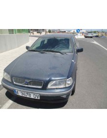 volvo s40 berlina del año 1999