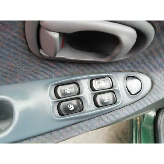 hyundai lantra berlina (rd) del año 1999