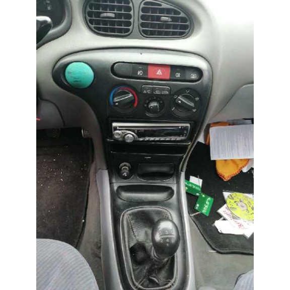 hyundai lantra berlina (rd) del año 1999