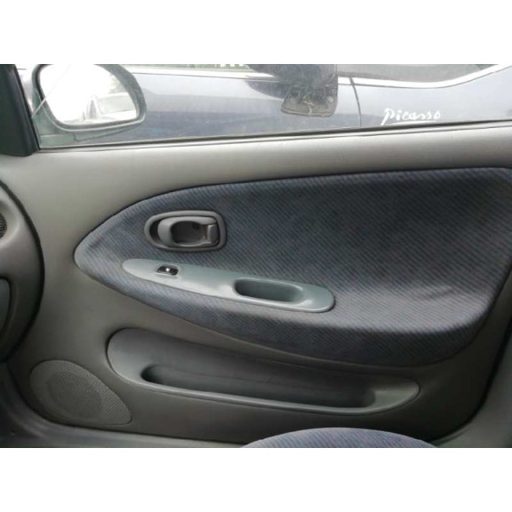 hyundai lantra berlina (rd) del año 1999