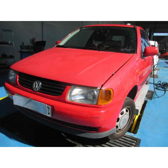 volkswagen polo berlina (6n1) del año 1996