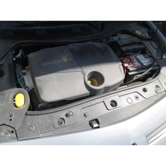 renault megane ii classic berlina del año 2004