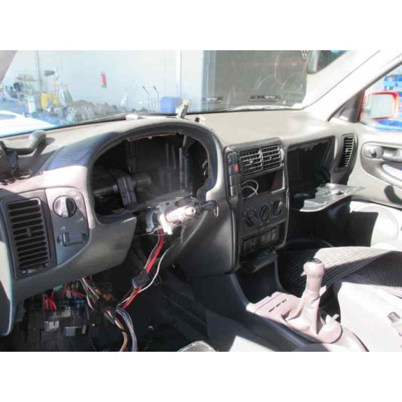 volkswagen polo berlina (6n1) del año 1996