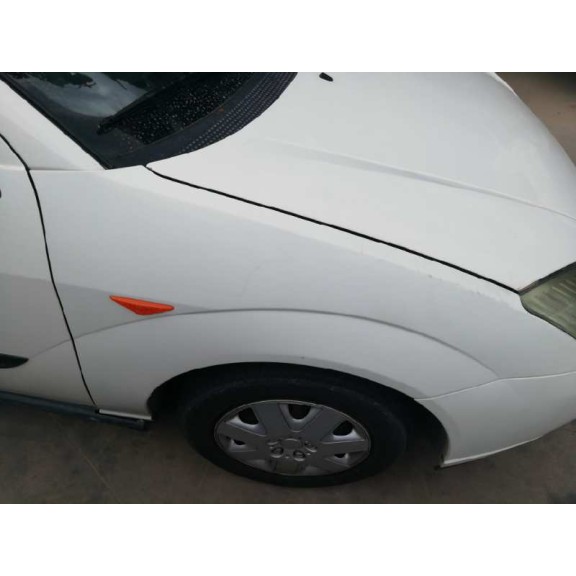 ford focus berlina (cak) del año 2001