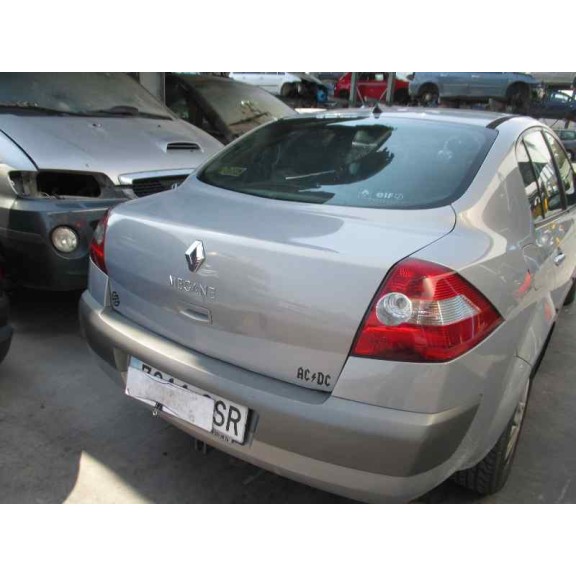 renault megane ii classic berlina del año 2004