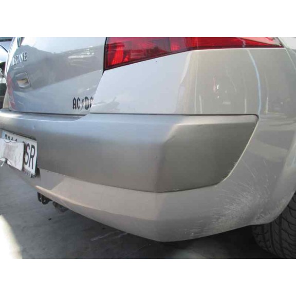 renault megane ii classic berlina del año 2004