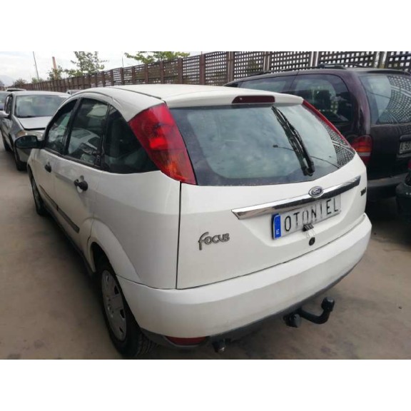 ford focus berlina (cak) del año 2001