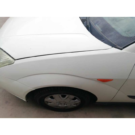 ford focus berlina (cak) del año 2001