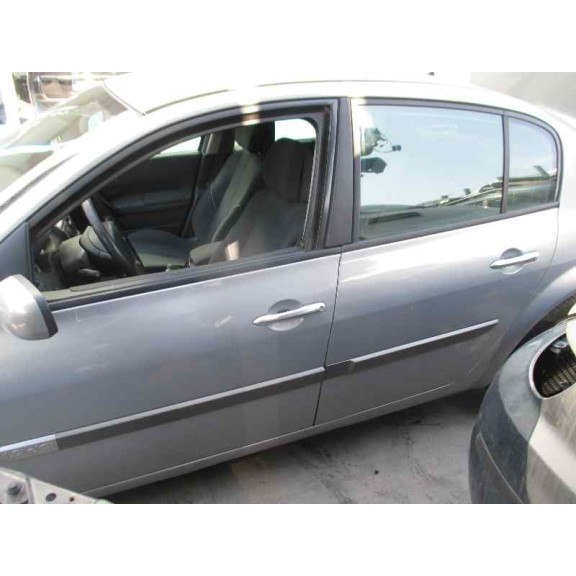 renault megane ii classic berlina del año 2004