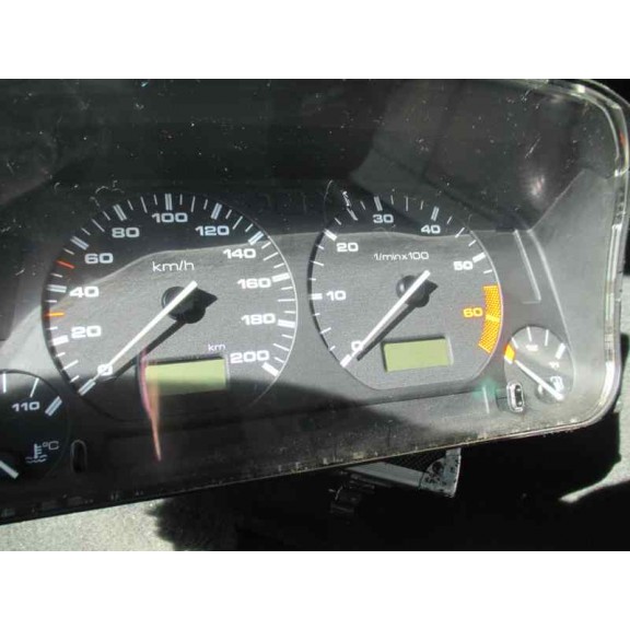 volkswagen polo berlina (6n1) del año 1996