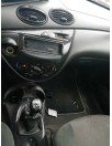 ford focus berlina (cak) del año 2001
