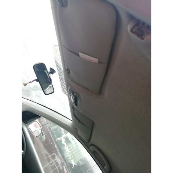 ford focus berlina (cak) del año 2001