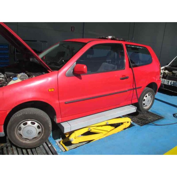 volkswagen polo berlina (6n1) del año 1996