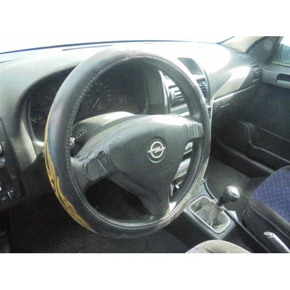 opel astra g berlina del año 1998