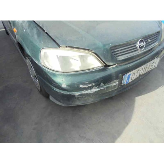 opel astra g berlina del año 1998