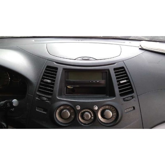 mitsubishi grandis (na0w) del año 2006