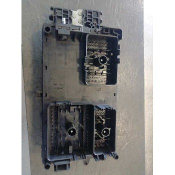 CAJA RELES / FUSIBLES 544949969 13222782 13255300