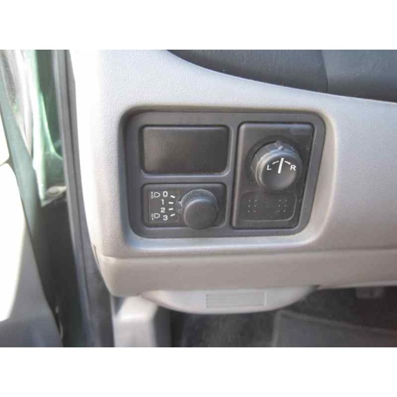 nissan almera (n16/e) del año 2001