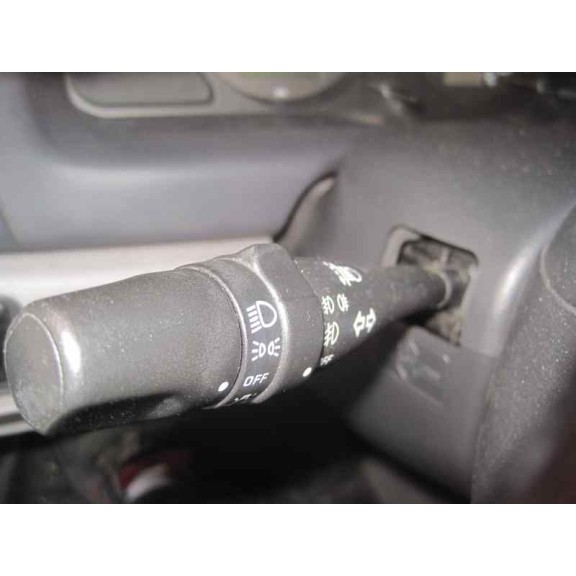 nissan almera (n16/e) del año 2001