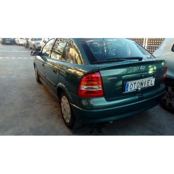 opel astra g berlina del año 2003