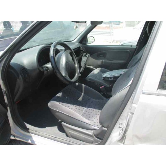 citroën saxo del año 2000