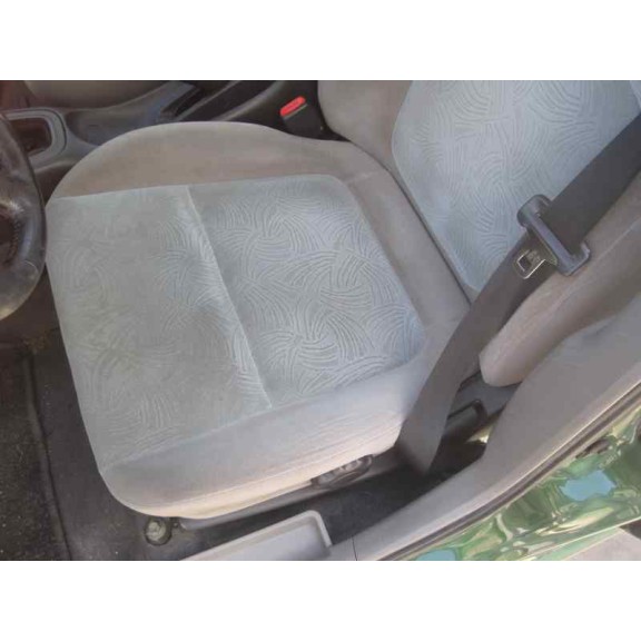 nissan almera (n16/e) del año 2001