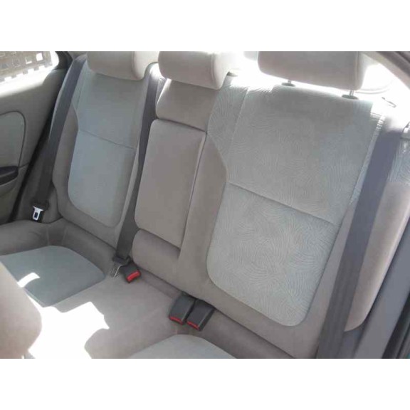 nissan almera (n16/e) del año 2001