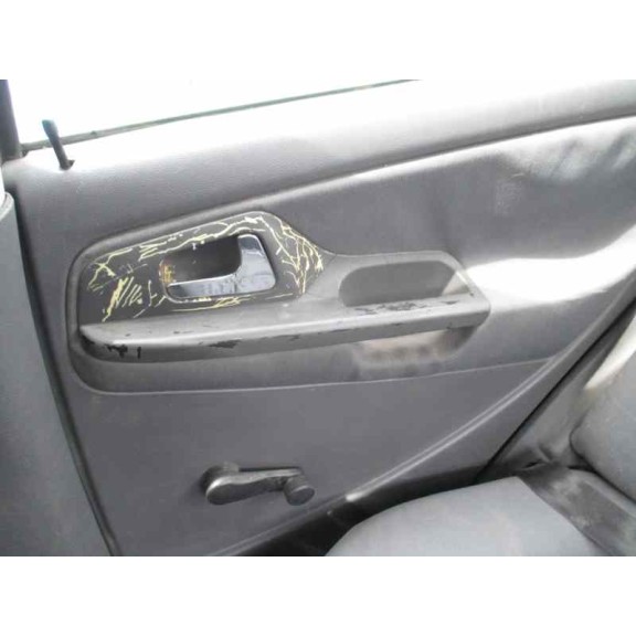 seat cordoba berlina (6k2) del año 1999