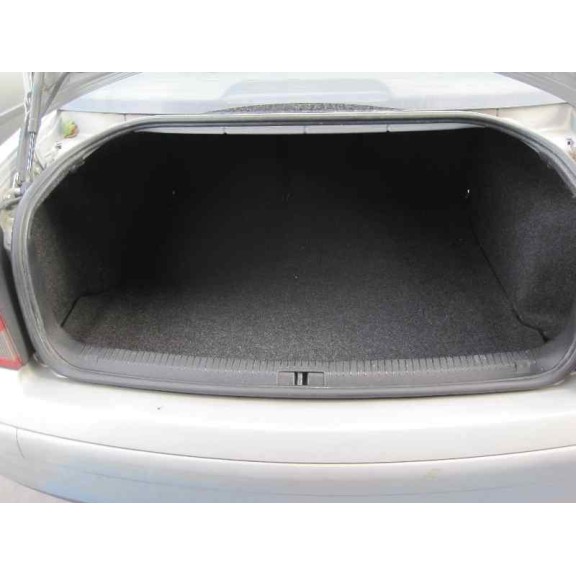 volkswagen passat berlina (3b2) del año 2000