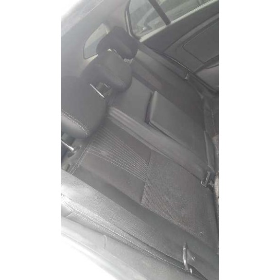 renault megane iii sport tourer del año 2010