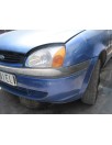 ford fiesta berlina del año 2000