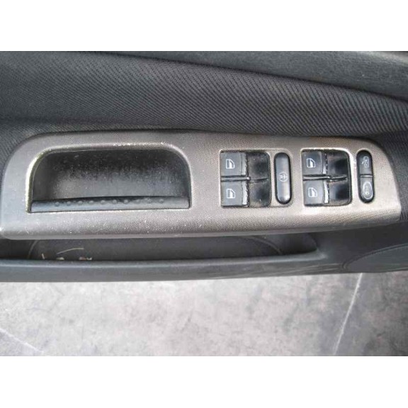 volkswagen passat berlina (3b2) del año 2000